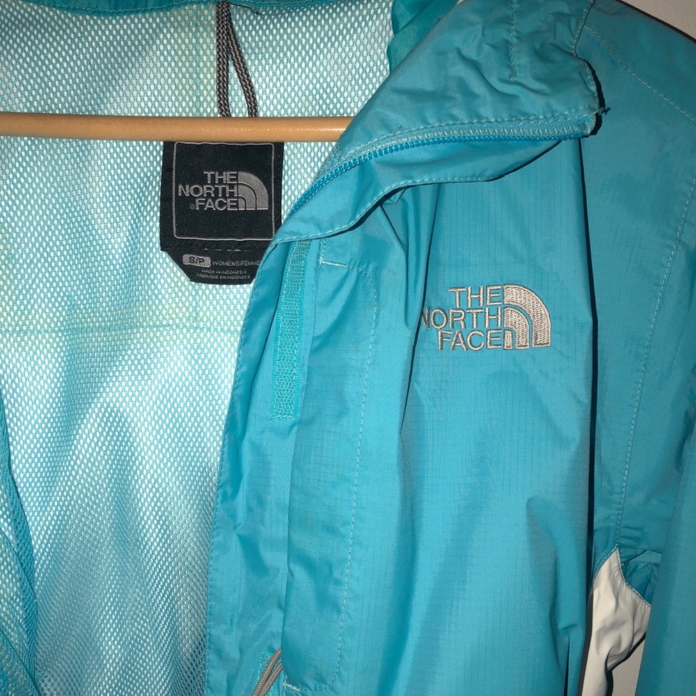 North Face Blue and White Windbreaker  🚫 SOLD